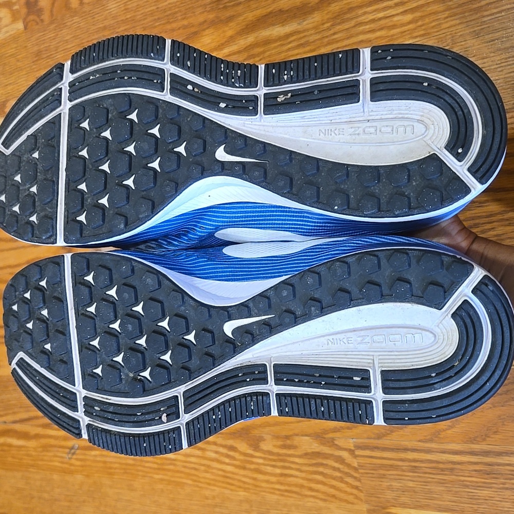 Nike Gray and Blue Athletic Sneakers - Picture 7 of 15